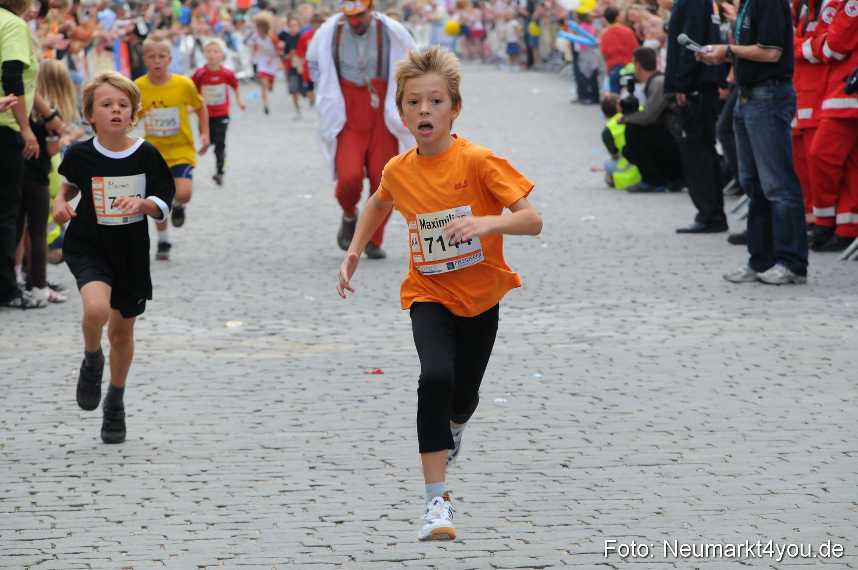 0066 Stadtlauf Neumarkt Bambinilaeufe 200909